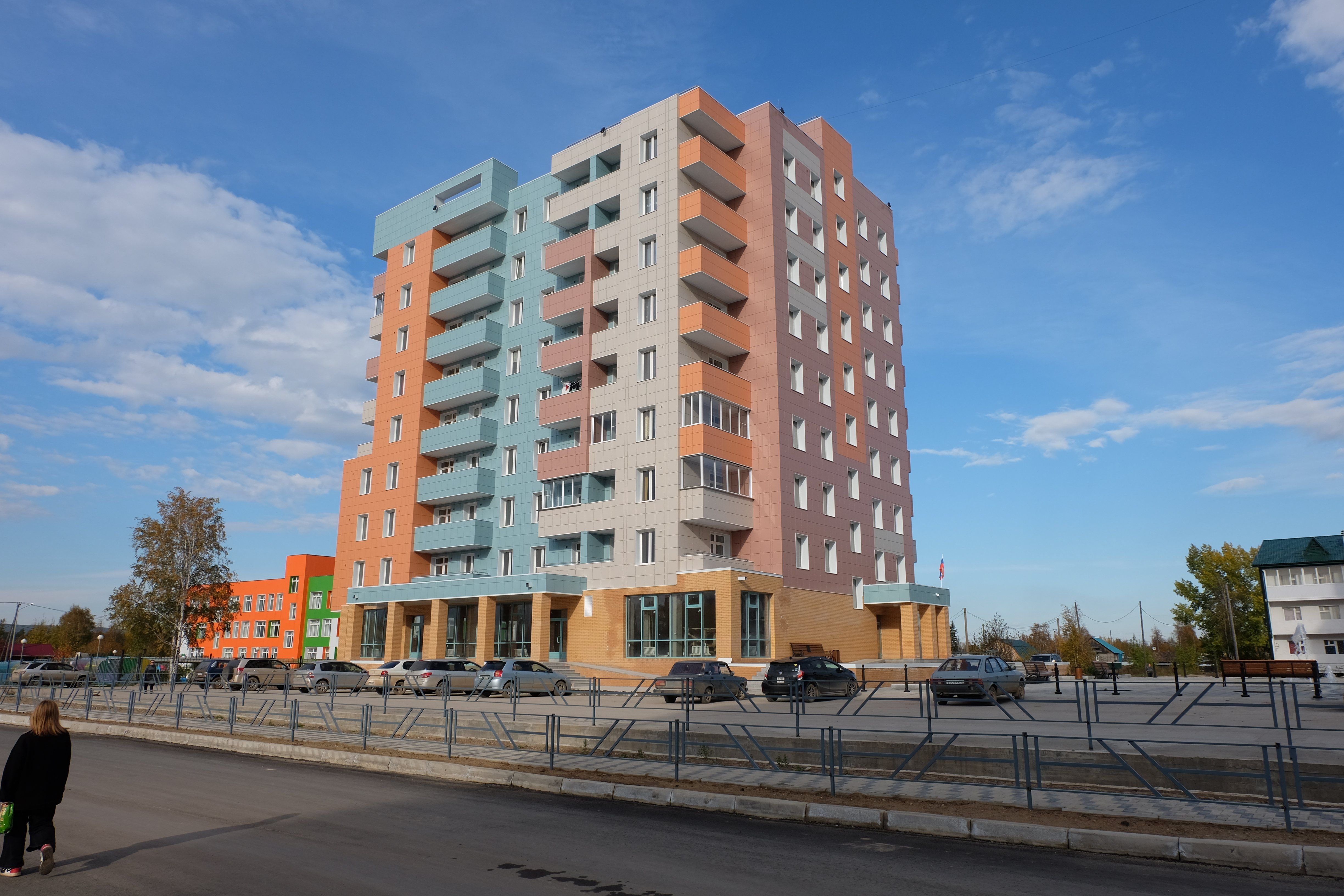 Жилой комплекс по ул. Якутская, 56 в г. Ленск Ленского района